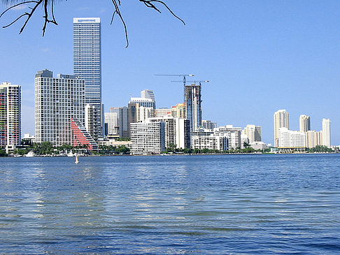 Blick vom Wasser auf Miami